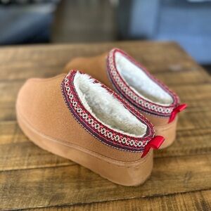 Tonegrove platform slippers